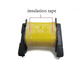 Película amarilla del ANIMAL DOMÉSTICO que apoya la cinta adhesiva cortada con tintas adhesiva de acrílico